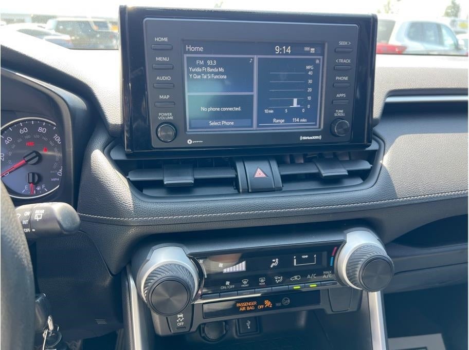 2020 Toyota RAV4 LE Sport Utility 4D